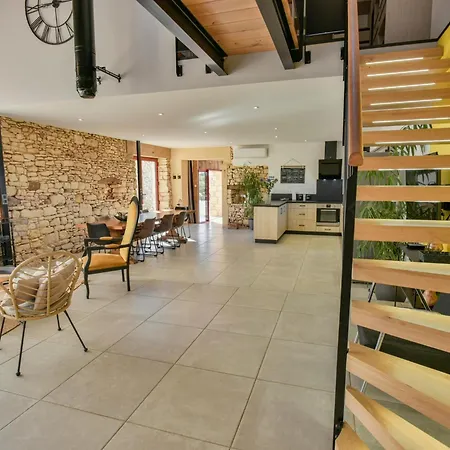 بيت للعطل Constantin *