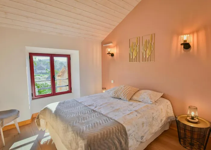 Constantin Feriehus Prats-du-Périgord